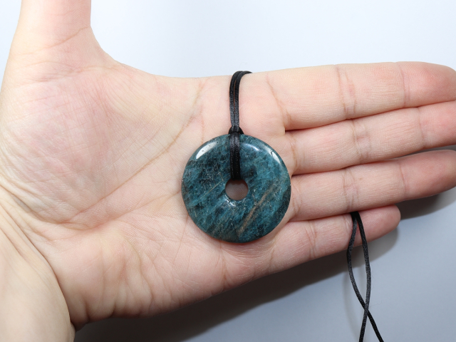 apatite with cord
