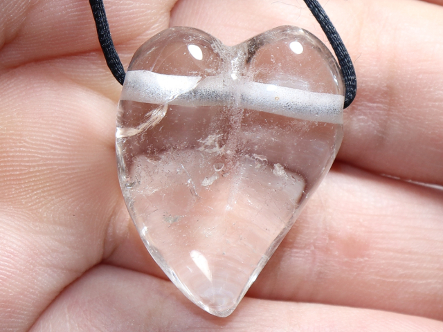 rock crystal with cord or silver 925