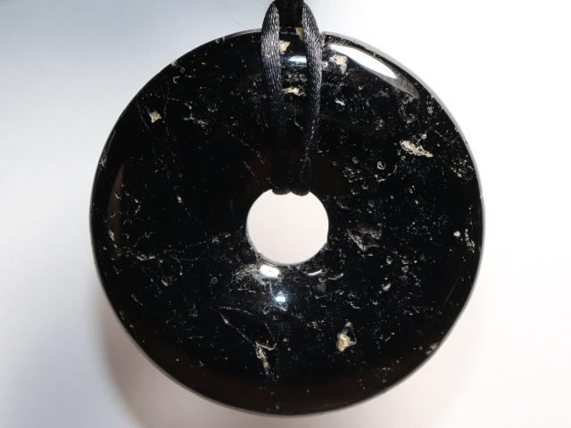 Preview: black tourmaline (Schorl) with cord