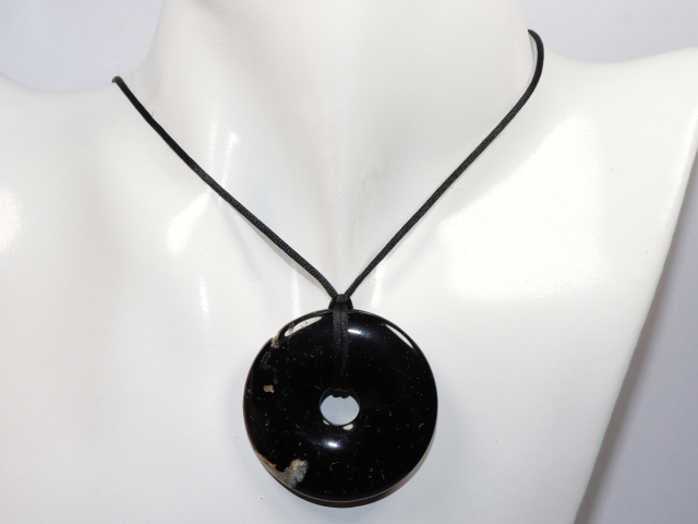 Preview: schwarzer Turmalin (Schörl) mit Band