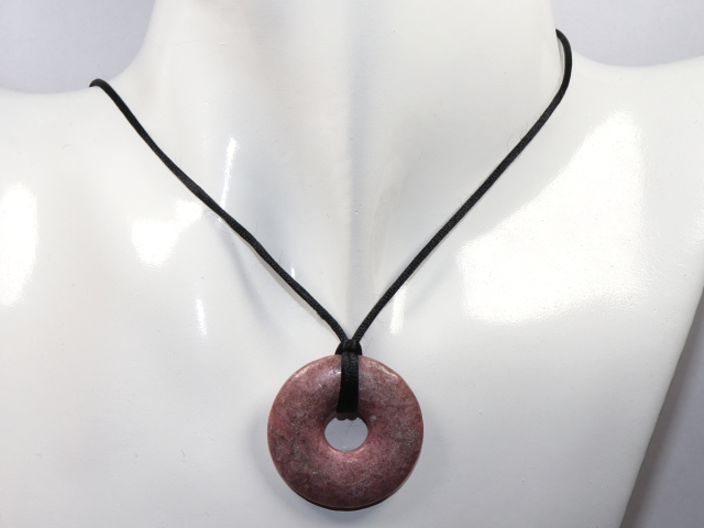 Preview: rhodonite with cord