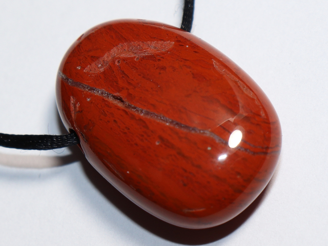 roter Jaspis mit Band oder Silber 925