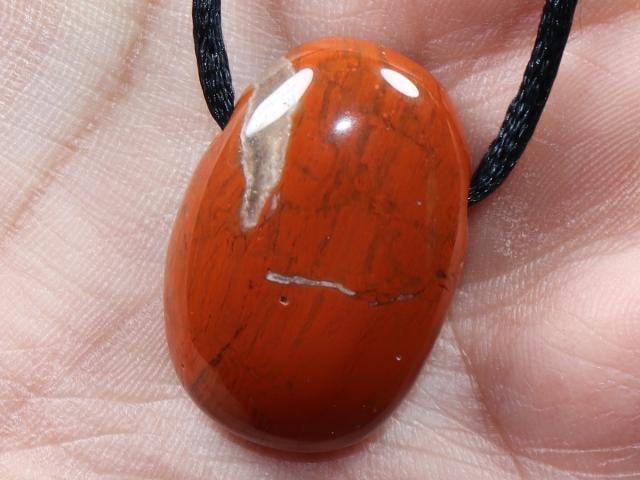 roter Jaspis mit Band oder Silber 925