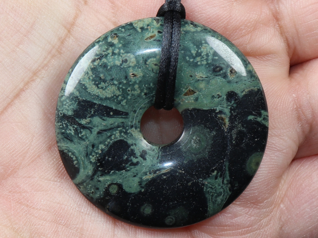 Kambaba-Rhyolith mit Band