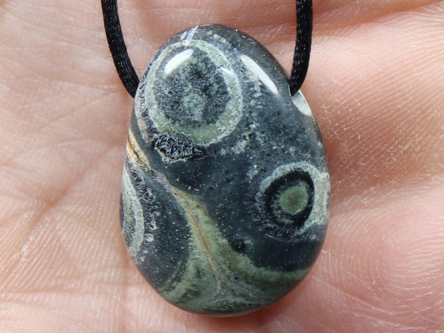 Kambaba-Rhyolith mit Band oder Silber 925