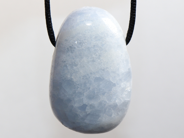 Preview: blauer Calcit mit Band oder Silber 925