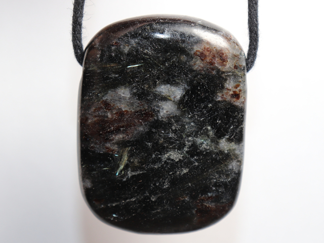 Preview: Anthophyllit mit Band oder Silber 925