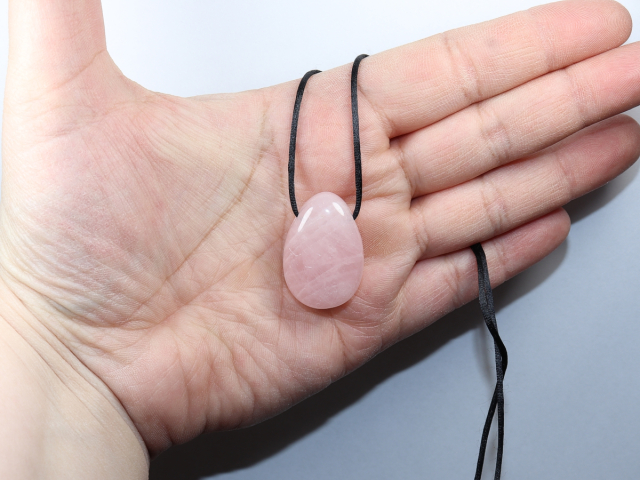 rose quartz with cord or silver 925
