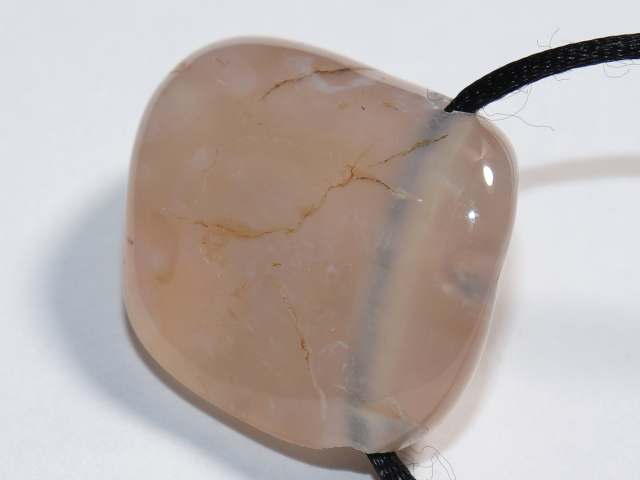 rosa Chalcedon mit Band oder Silber 925