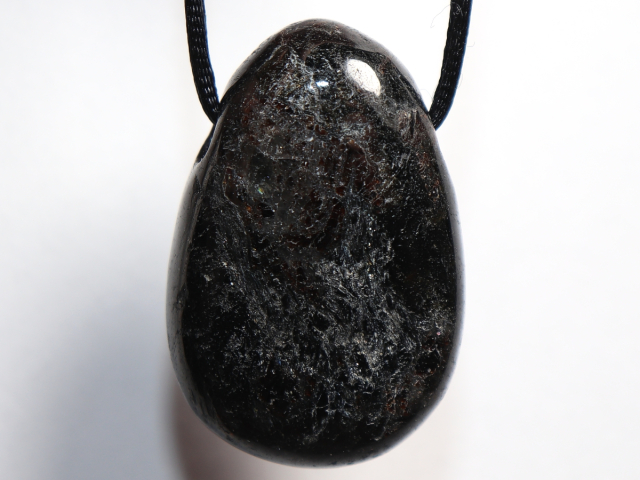 Cummingtonit mit Band oder Silber 925