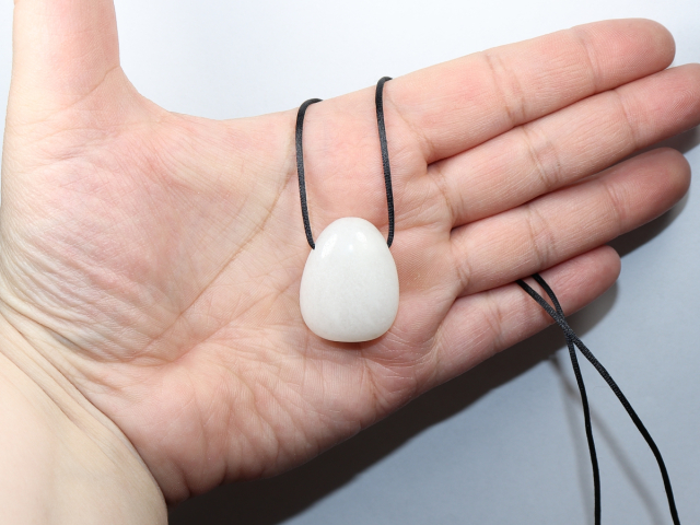 snow quartz with cord or silver 925