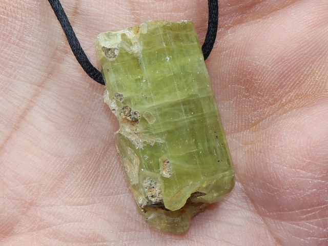 apatite with cord or silver 925