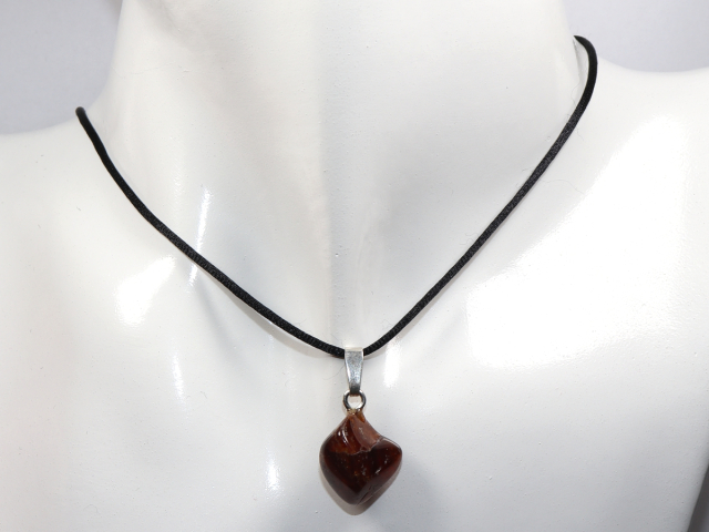Hessonit (Granat) mit Band oder Silber 925