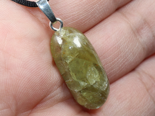 apatite with cord or silver 925