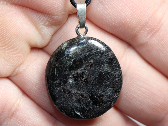 anthophyllite with cord or silver 925