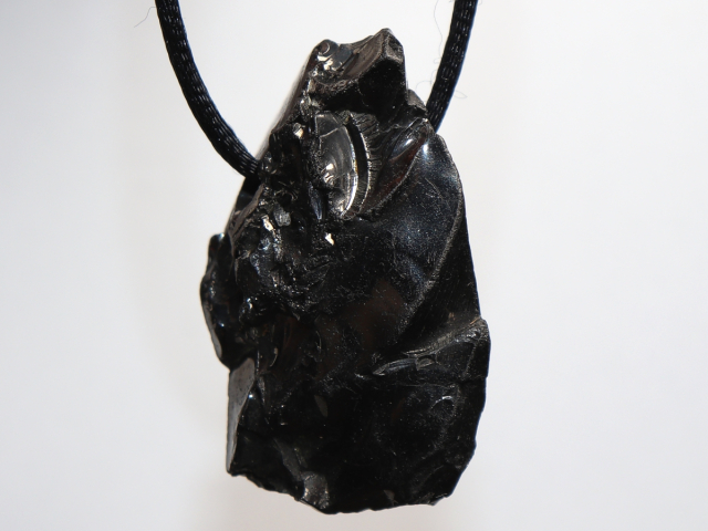 Preview: Edel-Shungit mit Band oder Silber 925