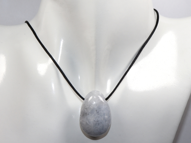 Preview: blauer Calcit mit Band oder Silber 925