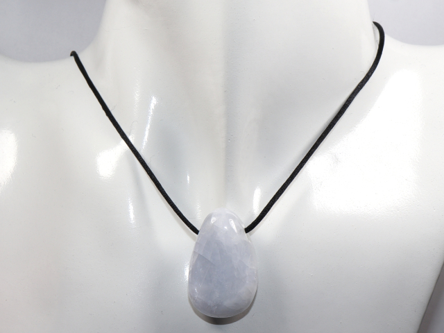 blauer Calcit mit Band oder Silber 925
