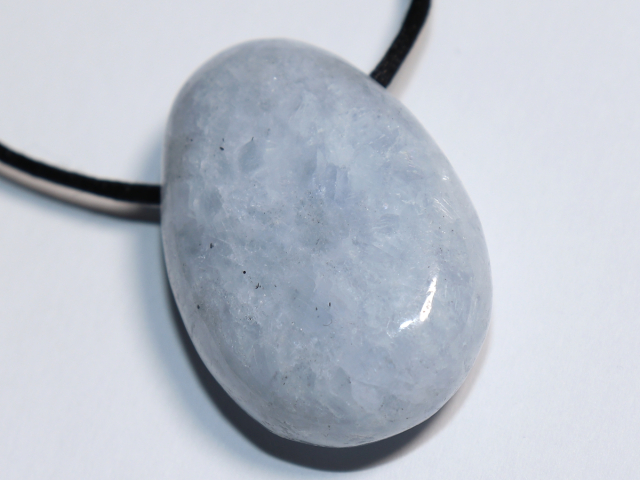 blauer Calcit mit Band oder Silber 925