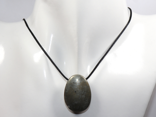 Pyrit mit Band oder Silber 925