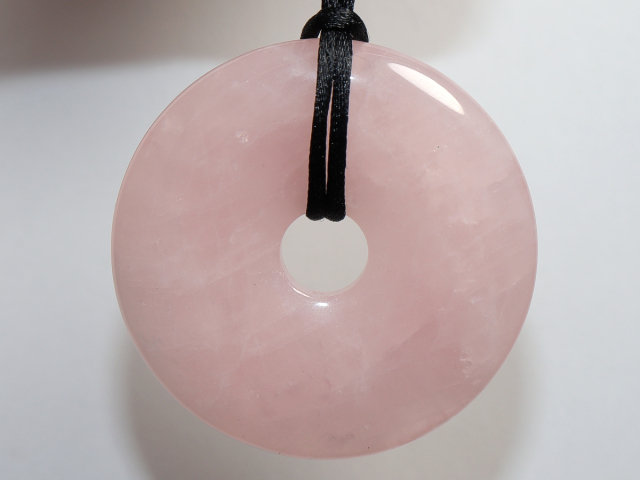 rose quartz with cord