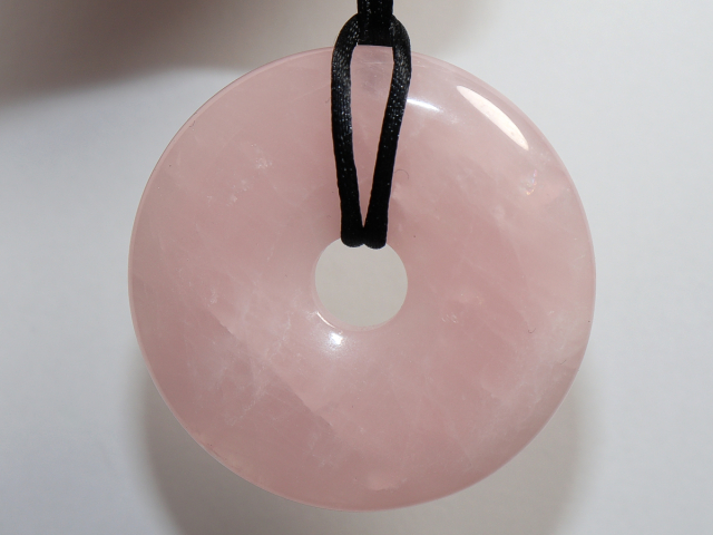 rose quartz with cord