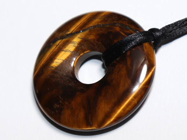 tiger's eye with cord