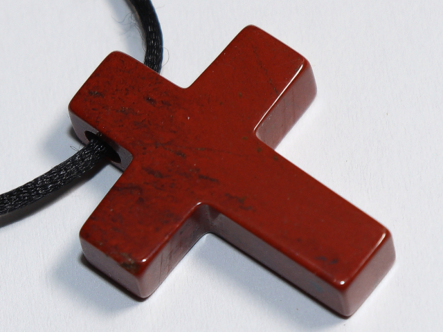 roter Jaspis mit Band