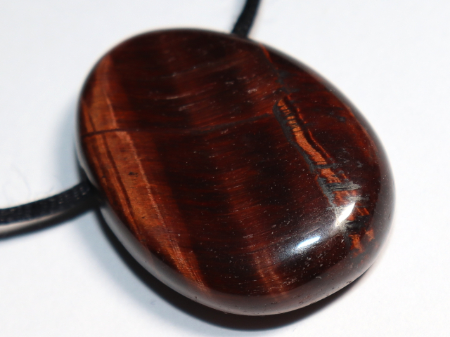 rotes Tigerauge mit Band oder Silber 925