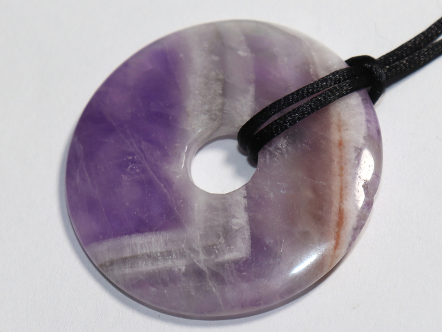 amethyst with cord
