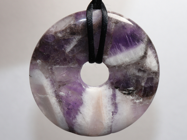 Preview: amethyst with cord