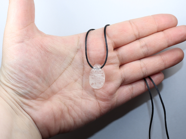 rock crystal with cord or silver 925