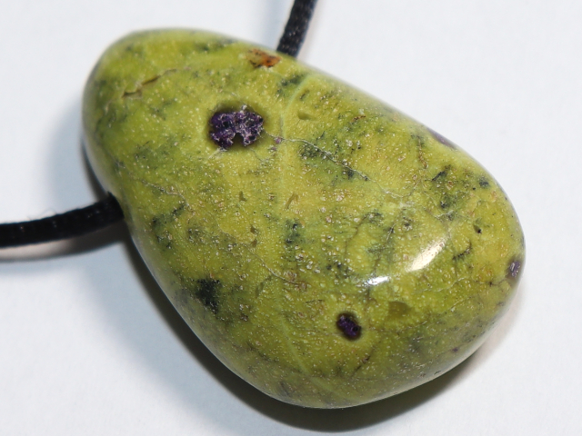Preview: stichtite in serpentine with cord or silver 925
