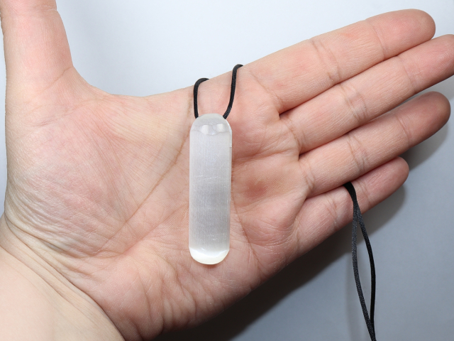 selenite with cord or silver 925