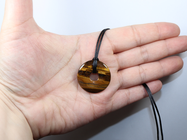 tiger's eye with cord