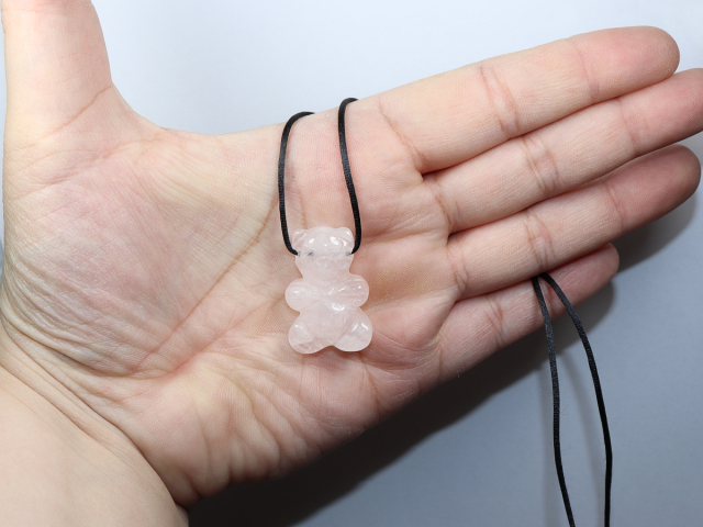 Rosenquarz mit Band oder Silber 925