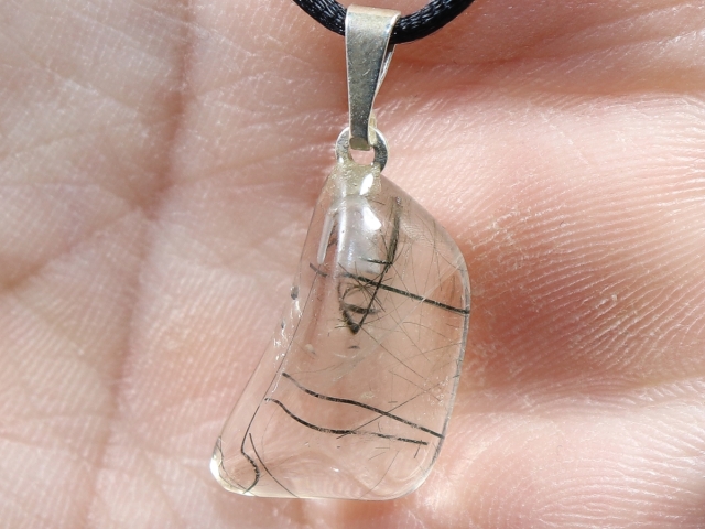 actinolite quartz with cord or silver 925