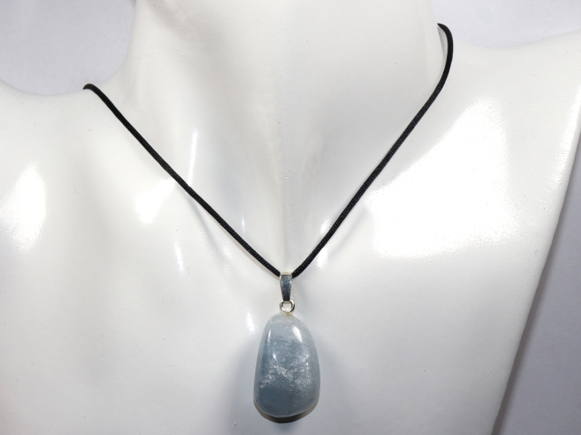 Preview: Coelestin mit Band oder Silber 925