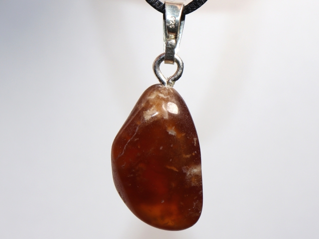 hessonite (garnet) with cord or silver 925