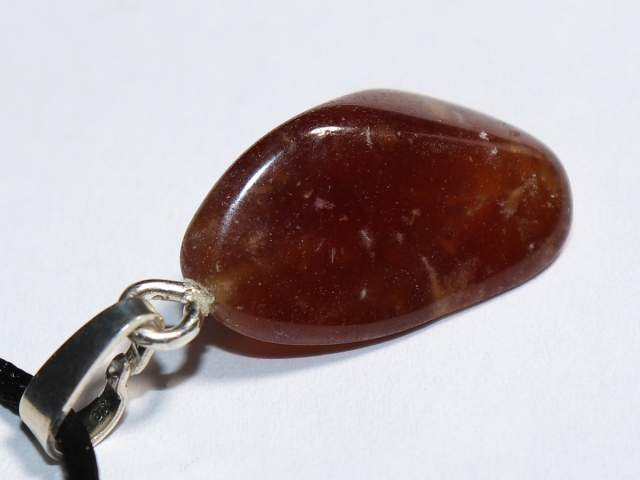 hessonite (garnet) with cord or silver 925