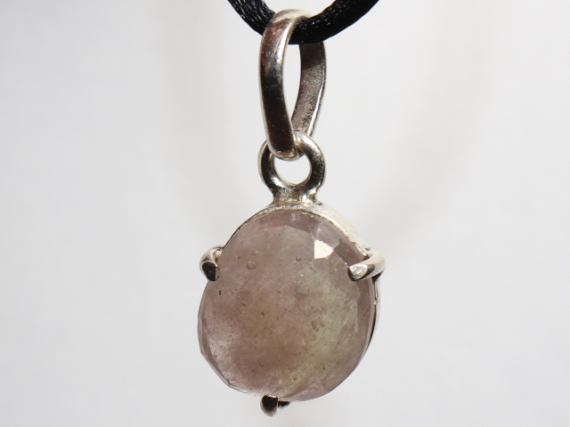 rosa Saphir mit Band oder Silber 925