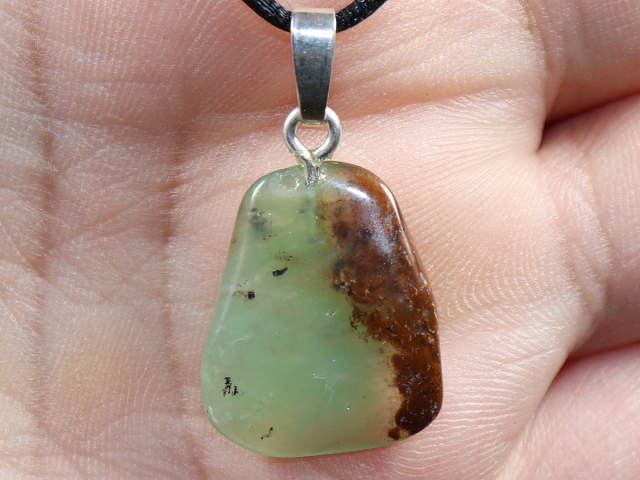 chrysoprase with cord or silver 925