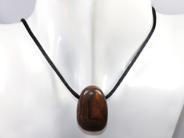 Boulder opal with cord or silver 925