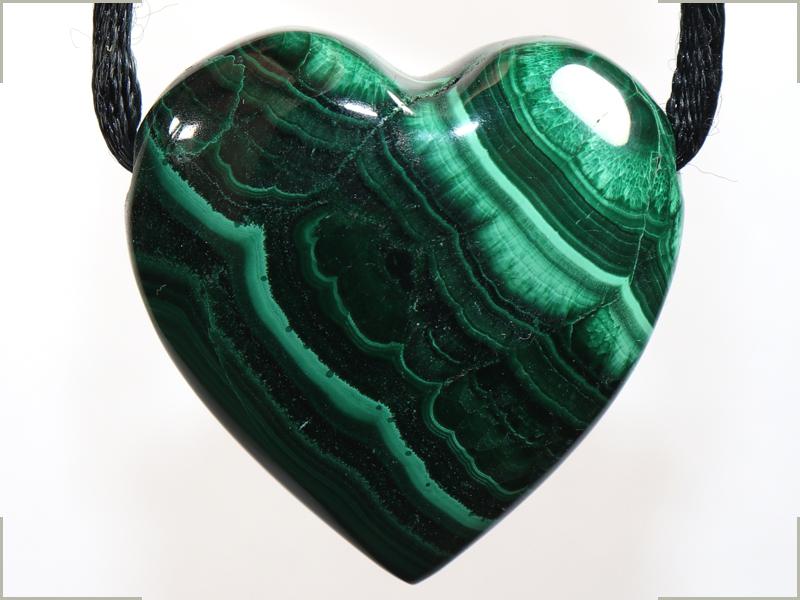 We are green with envy over this Malachite heart necklace. Available  online! 🤍✨ ⠀⠀⠀⠀⠀⠀⠀⠀⠀ ⠀⠀⠀⠀⠀⠀⠀⠀⠀ #houseofhitchcock #hitchcockmadrona… |  Instagram