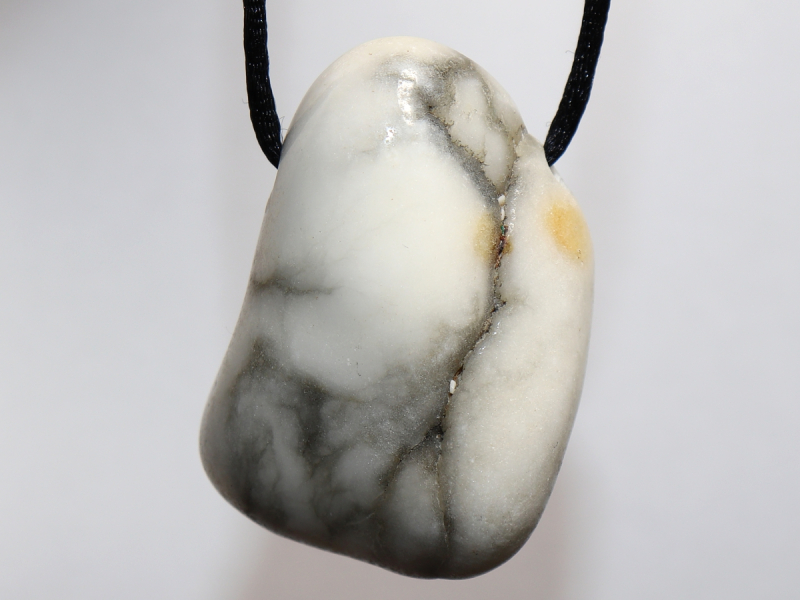 howlite with cord or silver 925
