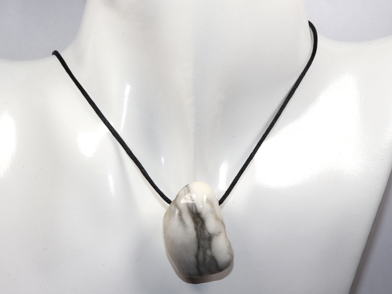 howlite with cord or silver 925