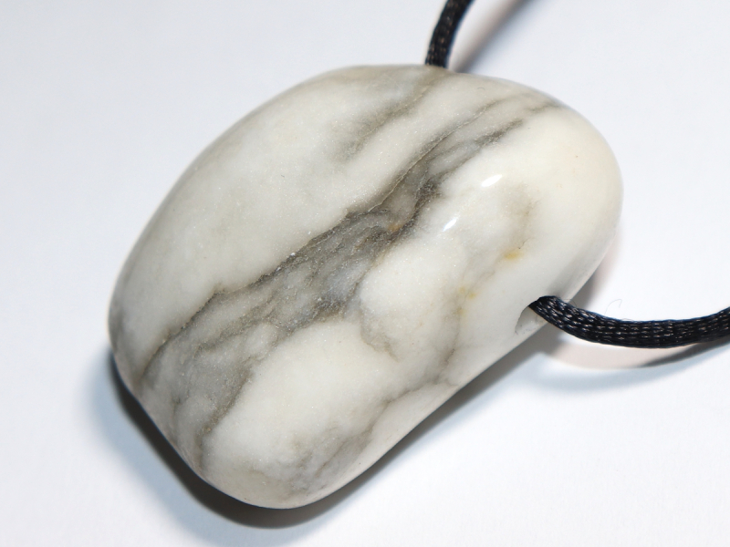howlite with cord or silver 925