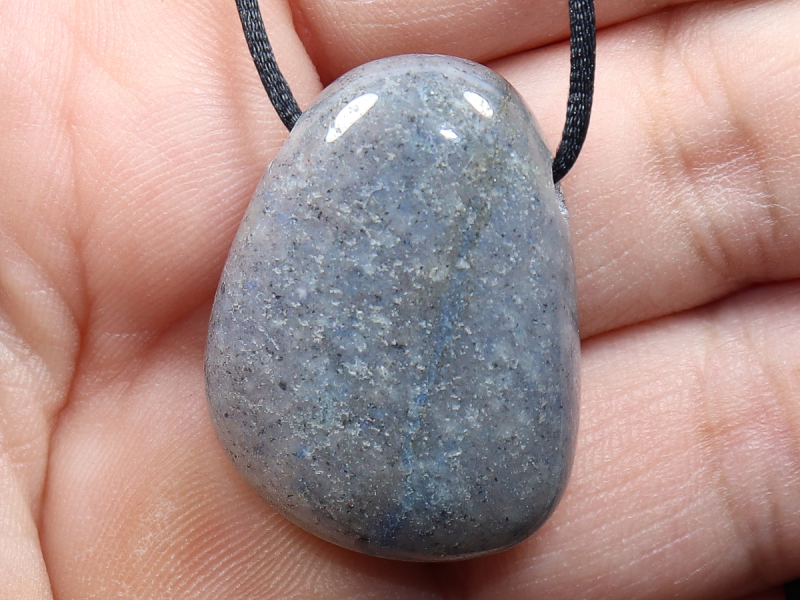 Blauquarz mit Band oder Silber 925