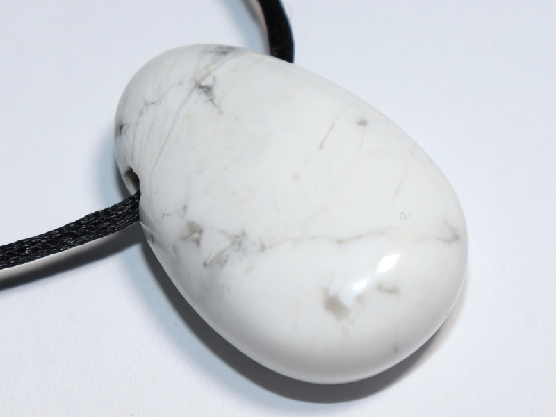 magnesite with cord or silver 925