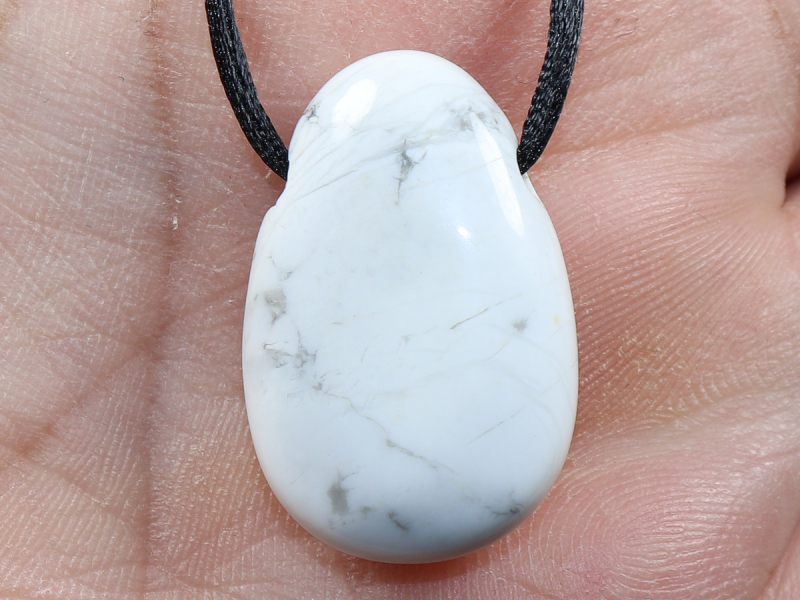 magnesite with cord or silver 925